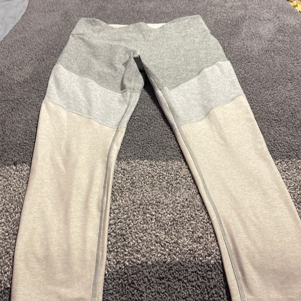 Outdoor voices leggings